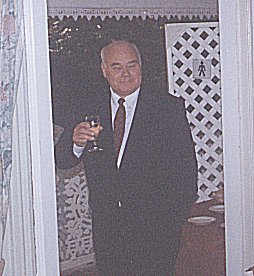 the_mc.jpg (24088 bytes)